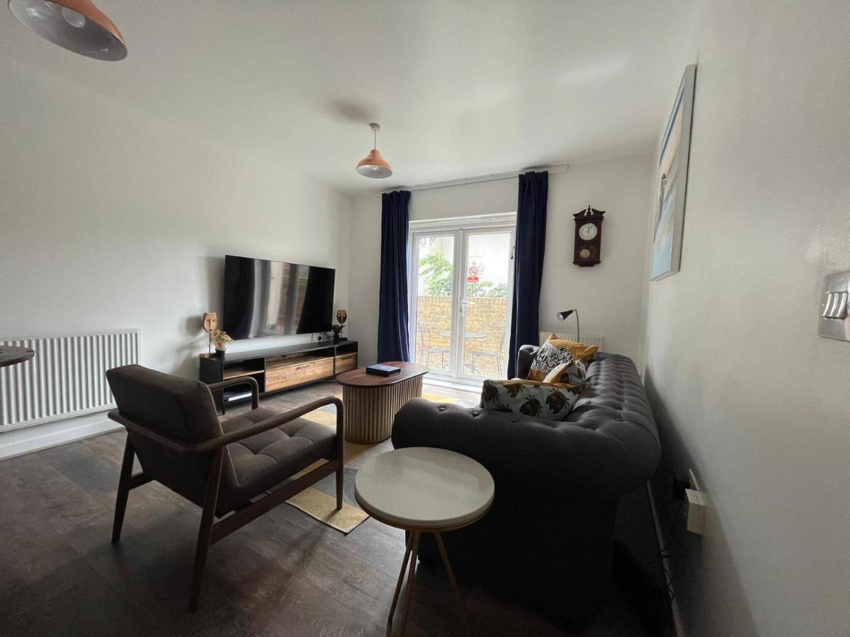 Kent, Dartford Station Apartments מראה חיצוני תמונה