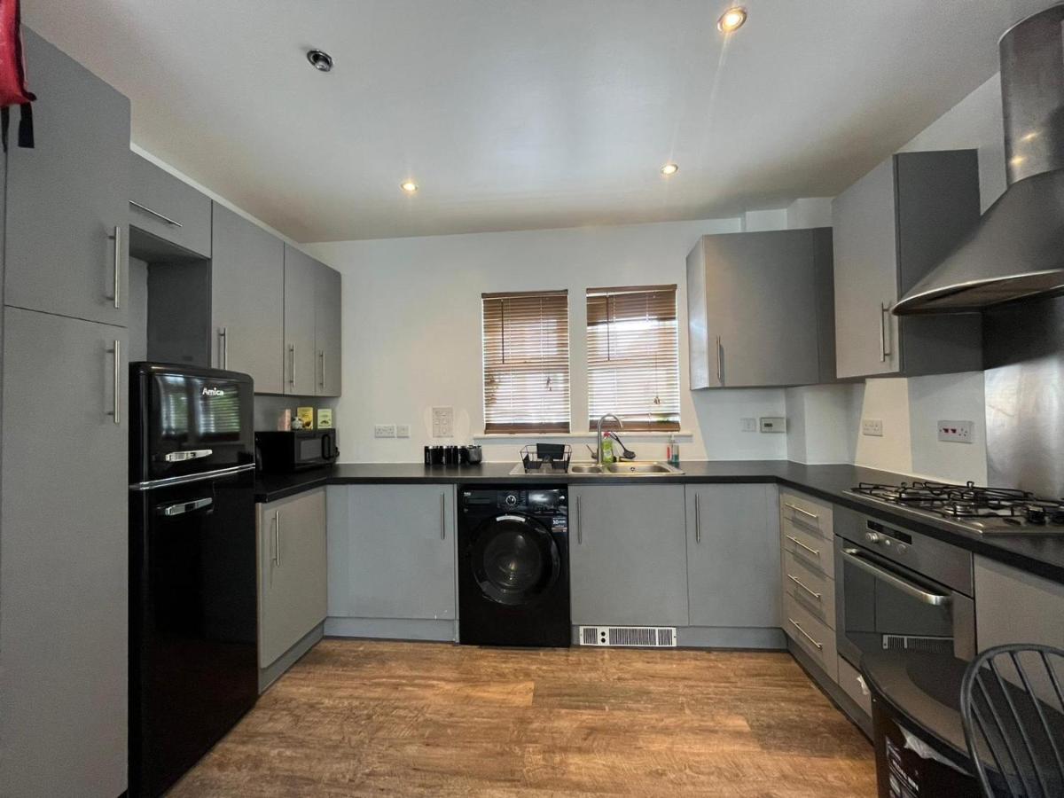 Kent, Dartford Station Apartments מראה חיצוני תמונה