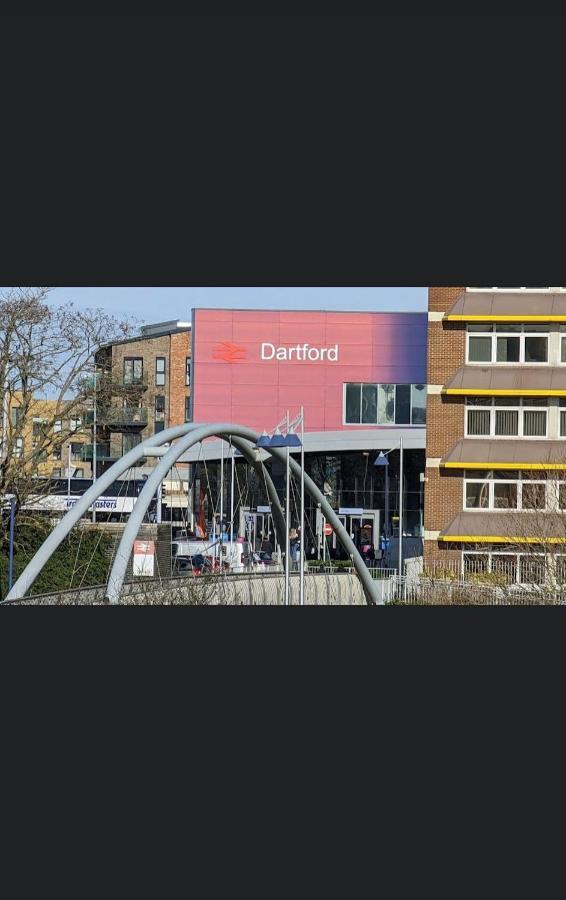 Kent, Dartford Station Apartments מראה חיצוני תמונה